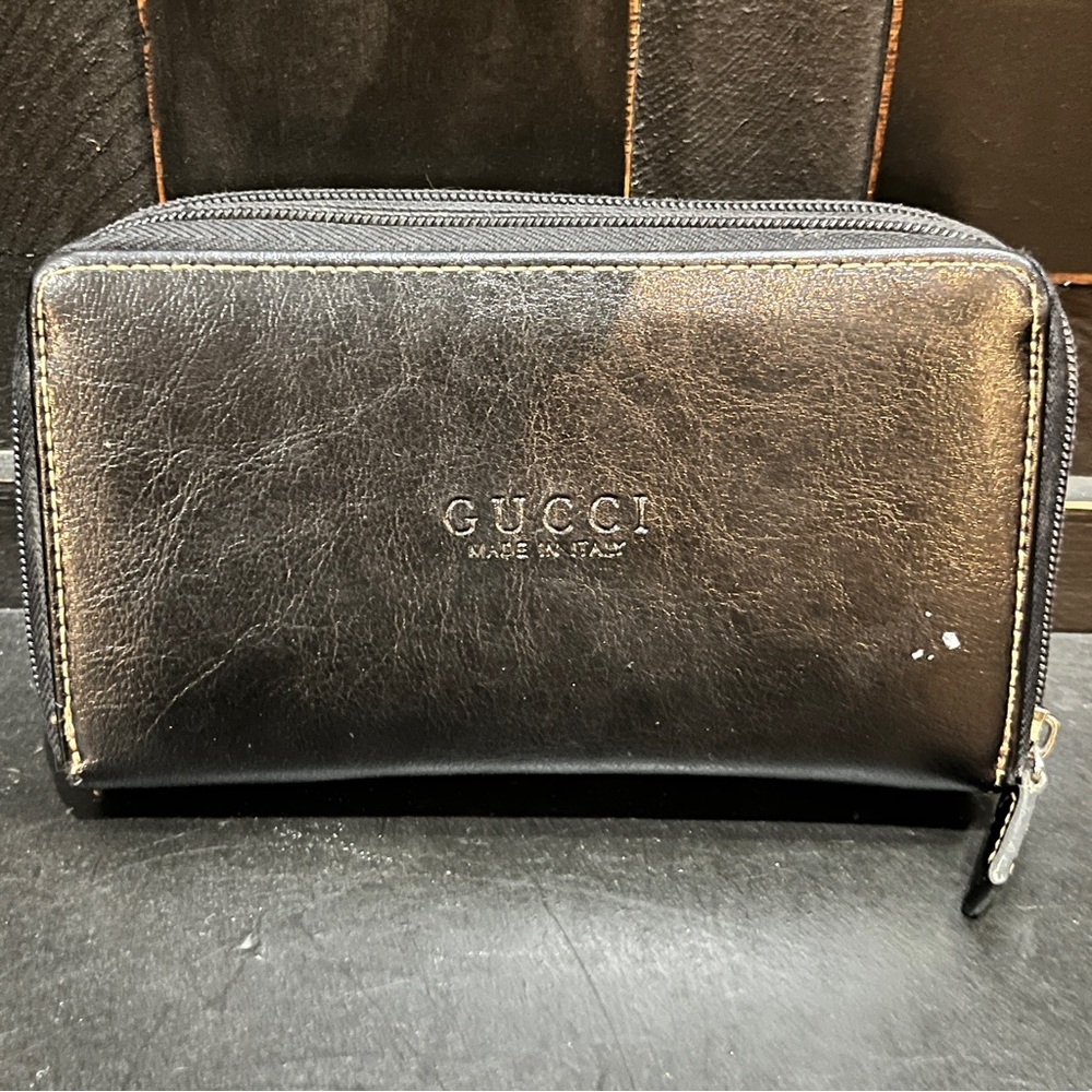 Women’s Black Gucci Wallet